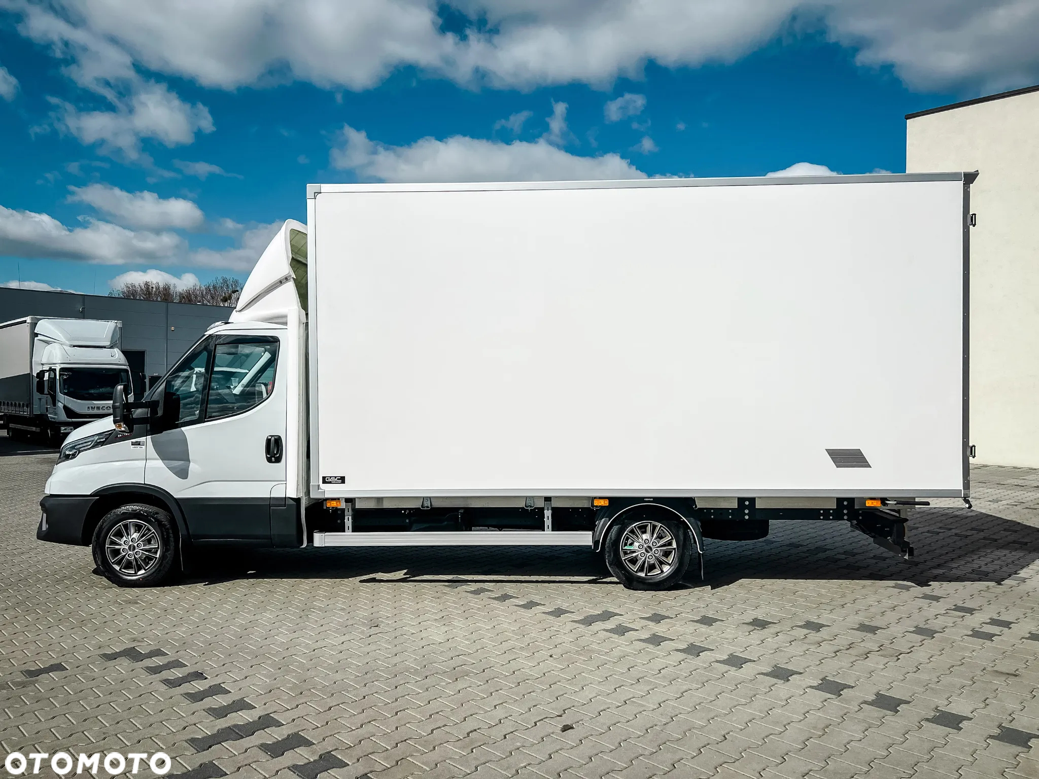 Iveco 35S18H/P 3.0 180KM 6MT Izoterma, Duży Kontener! - 5