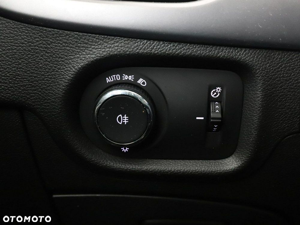 Opel Astra 1.6 D (CDTI) Start/Stop Business - 34