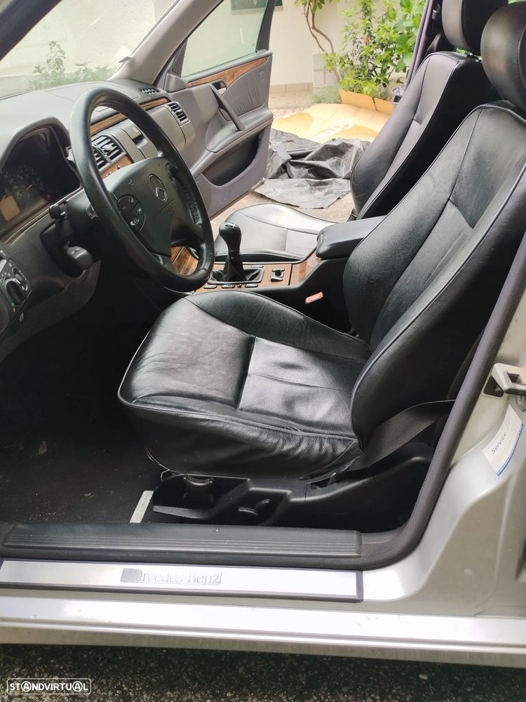 Mercedes-Benz E 200 Kompressor Classic - 14