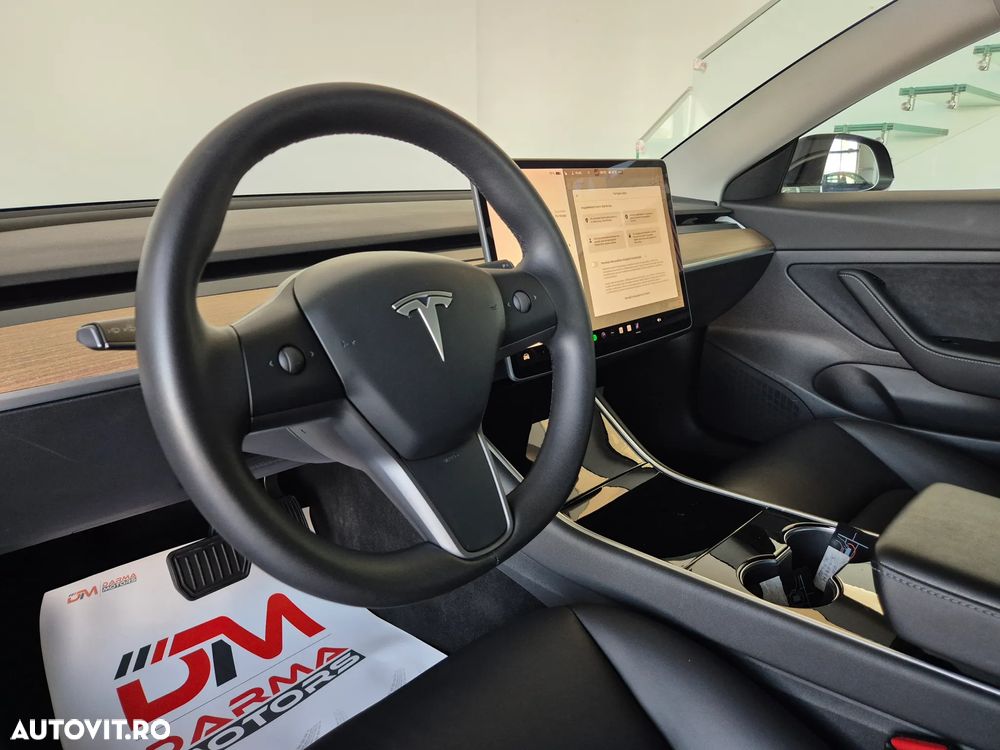 Tesla Model 3 Standard Reichweite Plus Hinterradantrieb - 10
