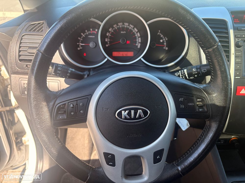 Kia Venga 1.4 CRDi TX ISG - 19