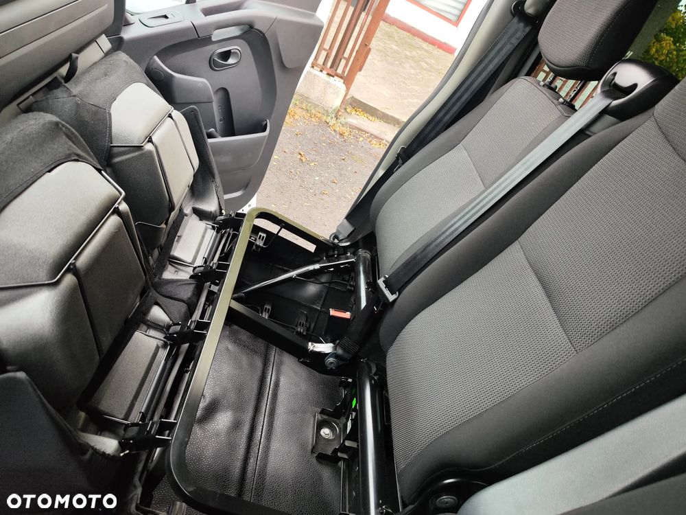 Renault Master  brygadówka 7 osób - 21