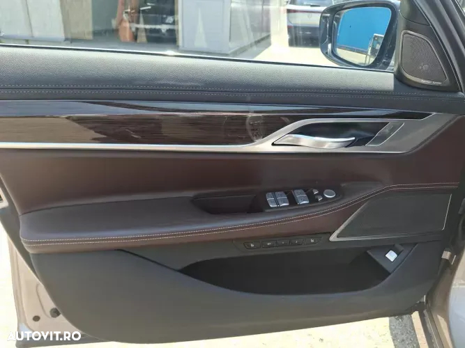 BMW Seria 7 730d xDrive - 17