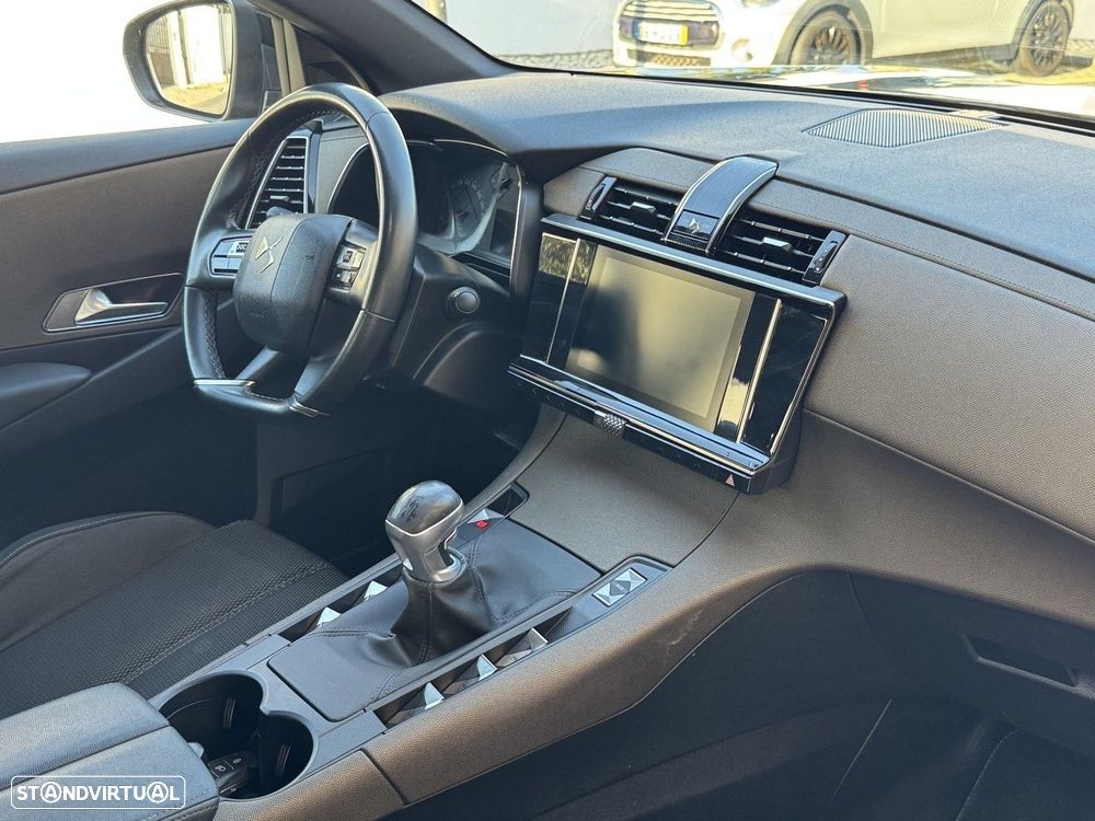 DS DS7 Crossback - 7