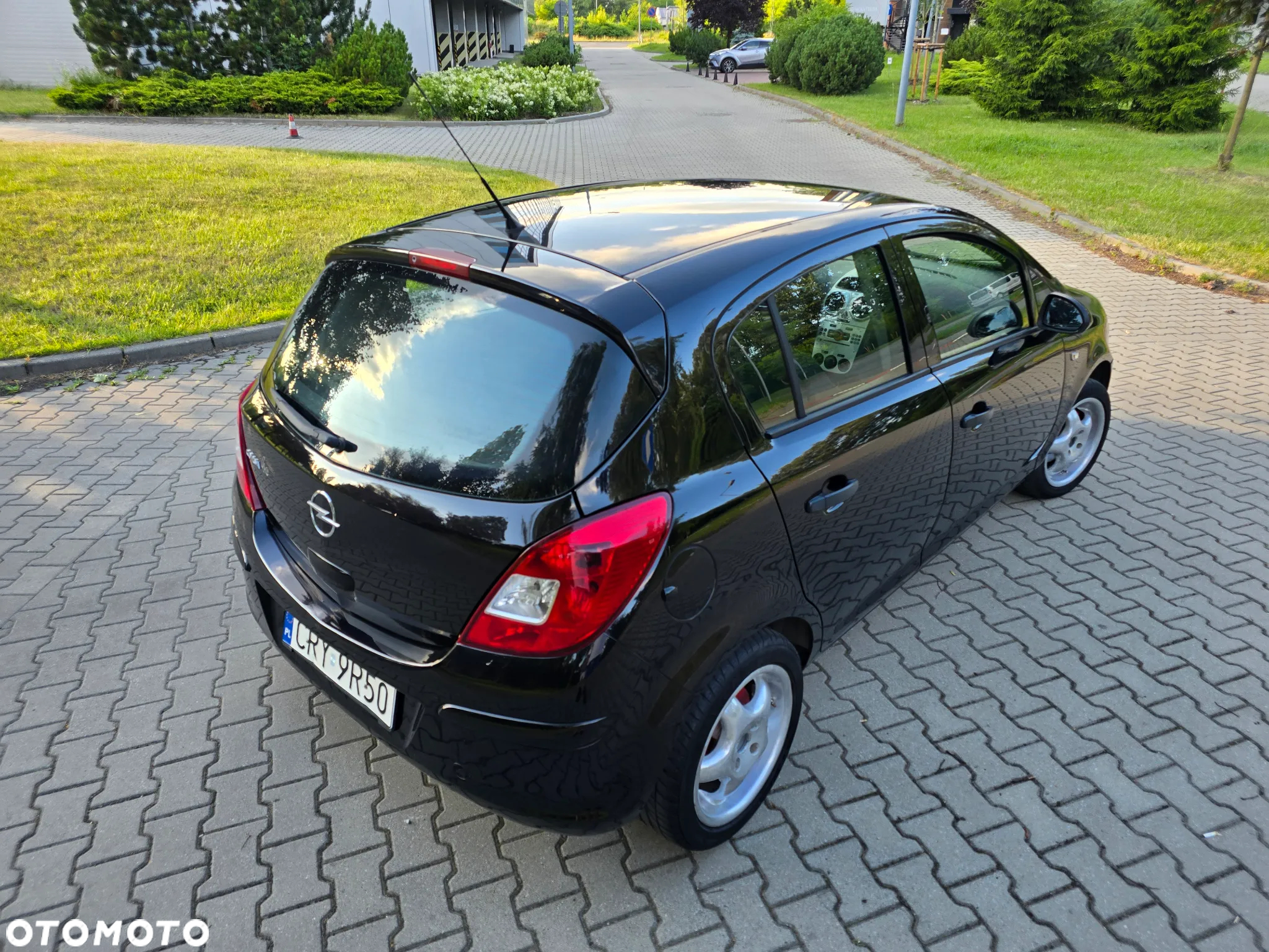 Opel Corsa 1.2 16V Enjoy - 33