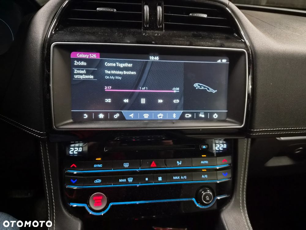 Jaguar F-Pace 3.0 V6 AWD R-Sport - 8