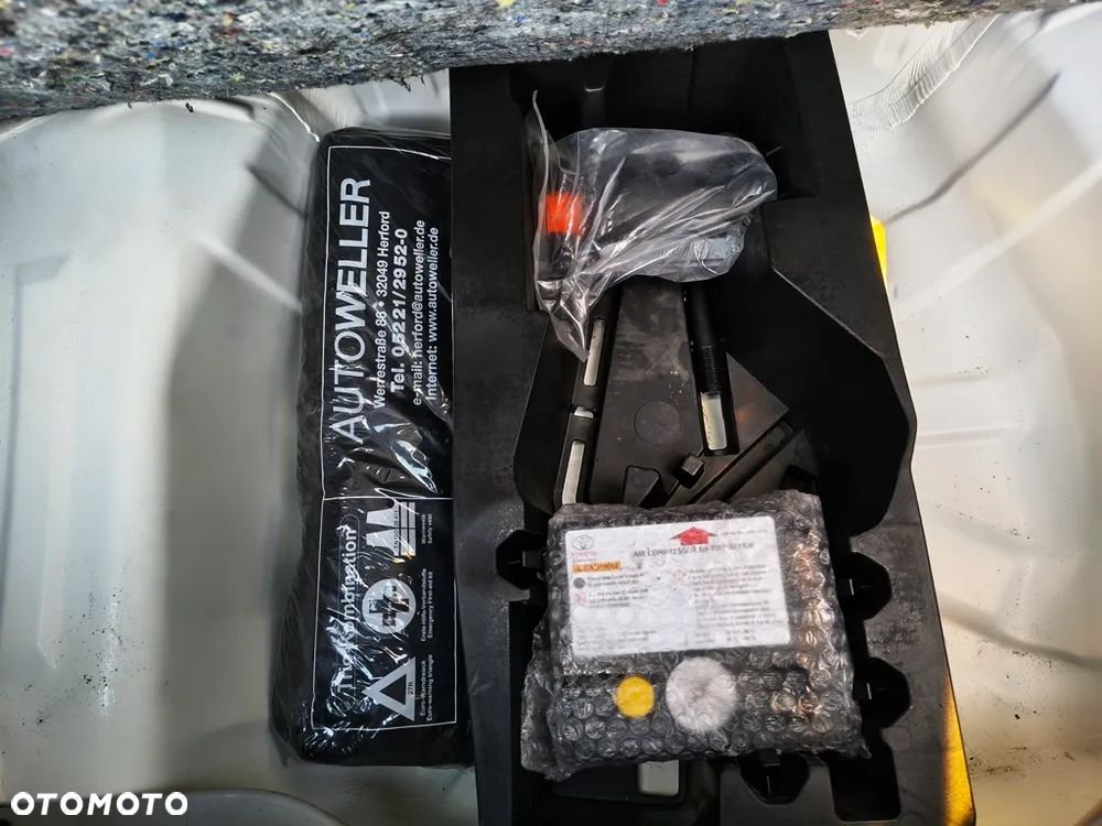 Toyota Aygo x-play touch - 29