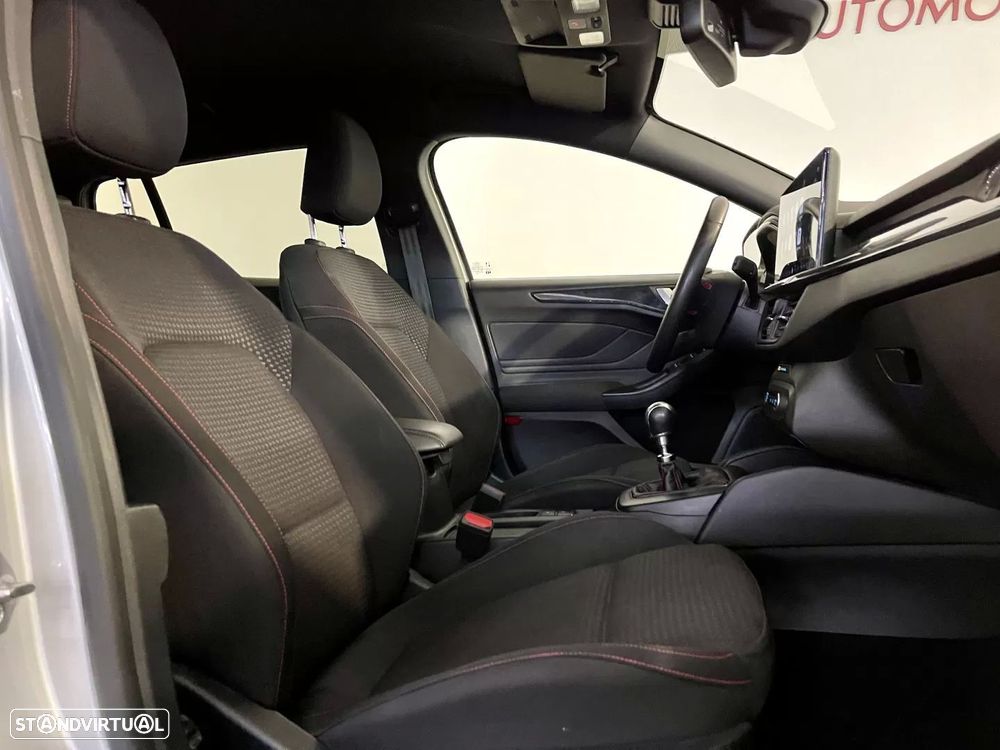 Ford Focus SW 1.5 TDCi EcoBlue ST-Line - 18