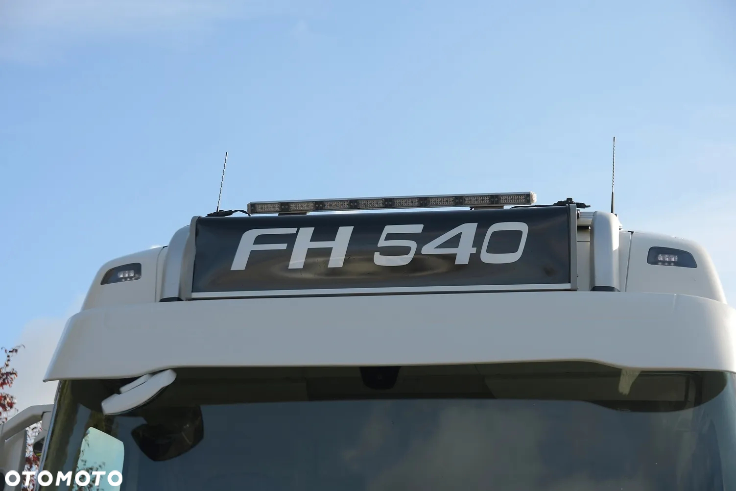 Volvo FH540 ///* GLOBETROTTER ///* HAKOWIEC ///* DO PRZEWOZU KONTENERÓW ///* 6X4 ///* 2019 ///* XENON ///* RETARDER ///* SUPER STAN - 11