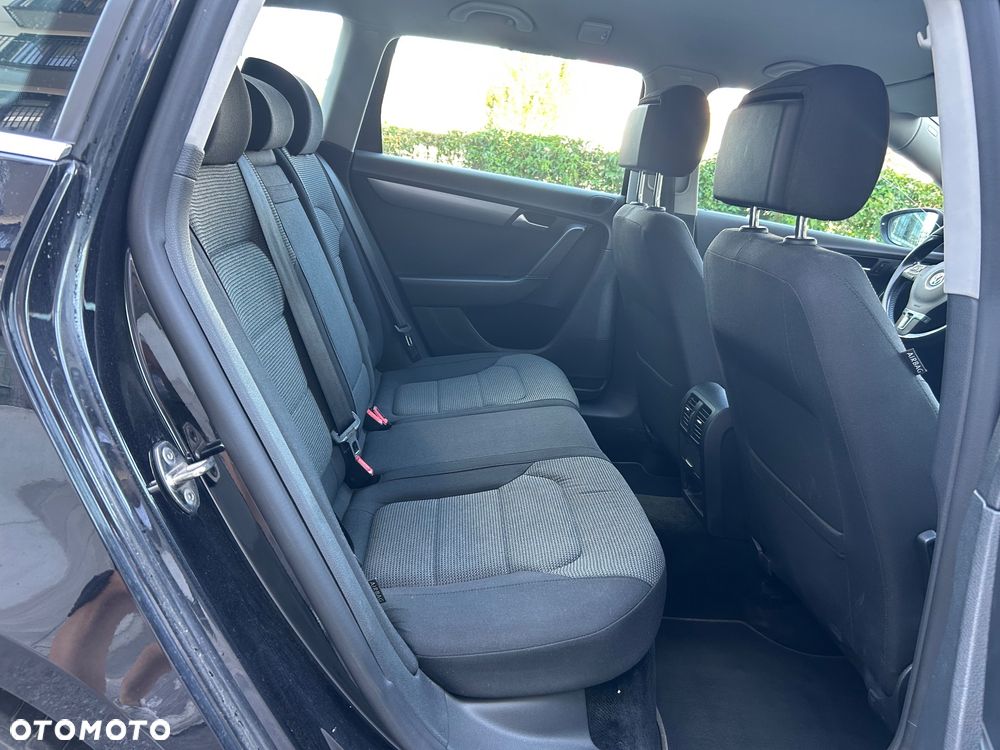 Volkswagen Passat 2.0 TDI Highline DSG - 9