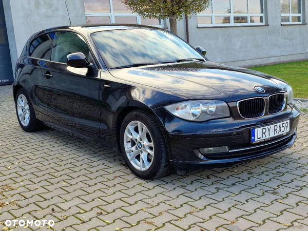 BMW Seria 1 118d DPF Edition Sport