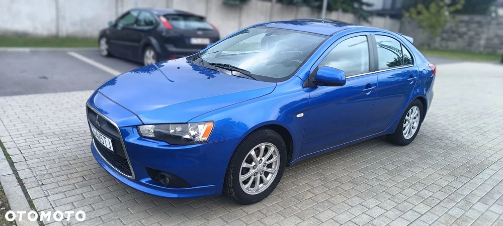 Mitsubishi Lancer 1.6 Inform - 1