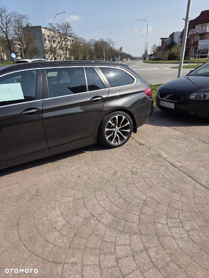 BMW Seria 5 520d - 5