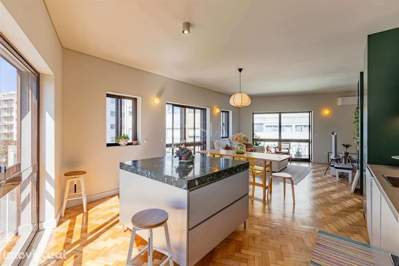 Apartamento T1+1 Remodelado para Arrendar na Boavista - Grande imagem: 2/35