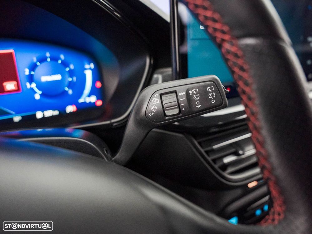 Ford Focus SW 1.0 EcoBoost MHEV ST-Line X - 21