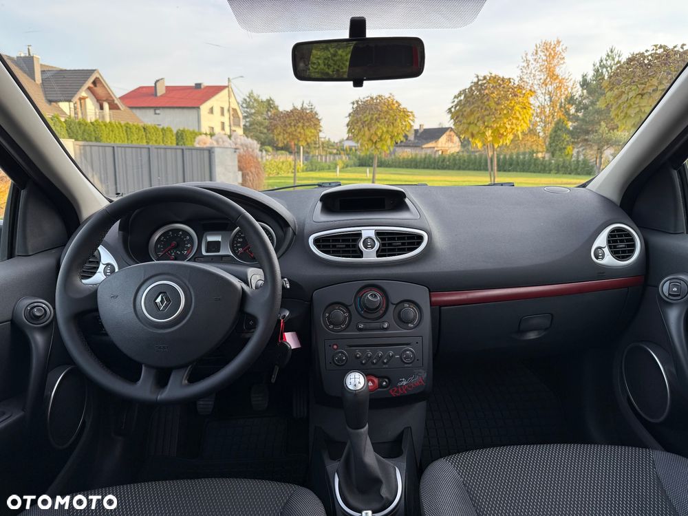 Renault Clio 1.2 16V Emotion - 21