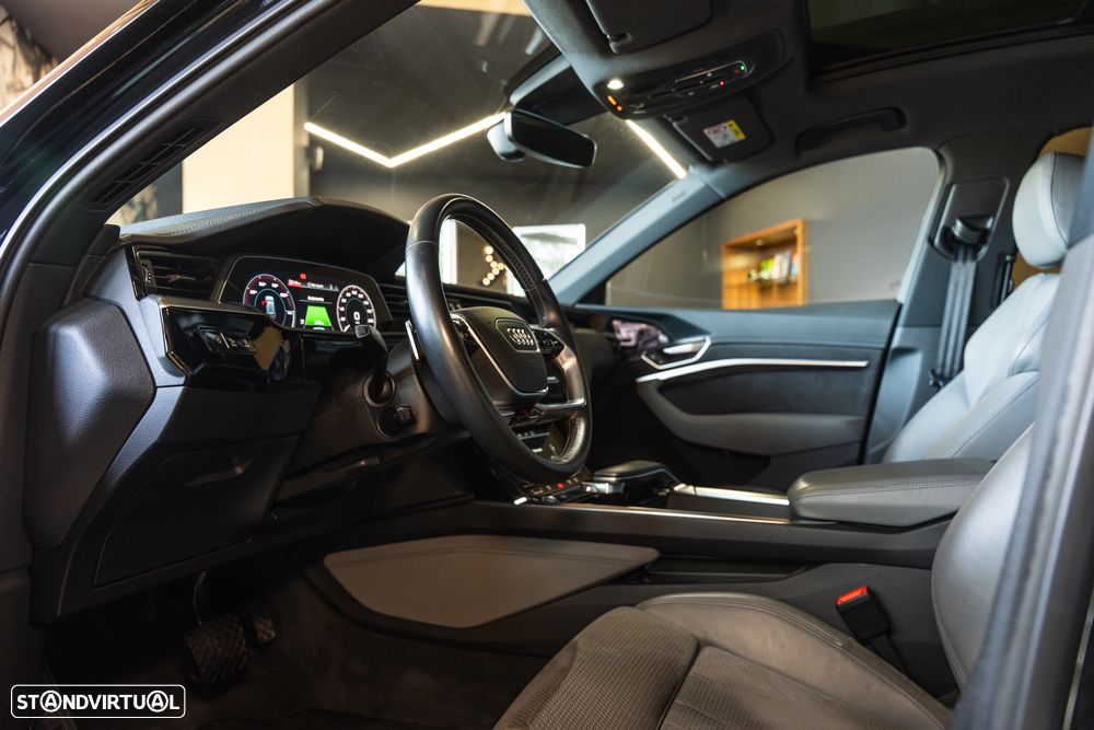 Audi e-tron 55 quattro S line - 5