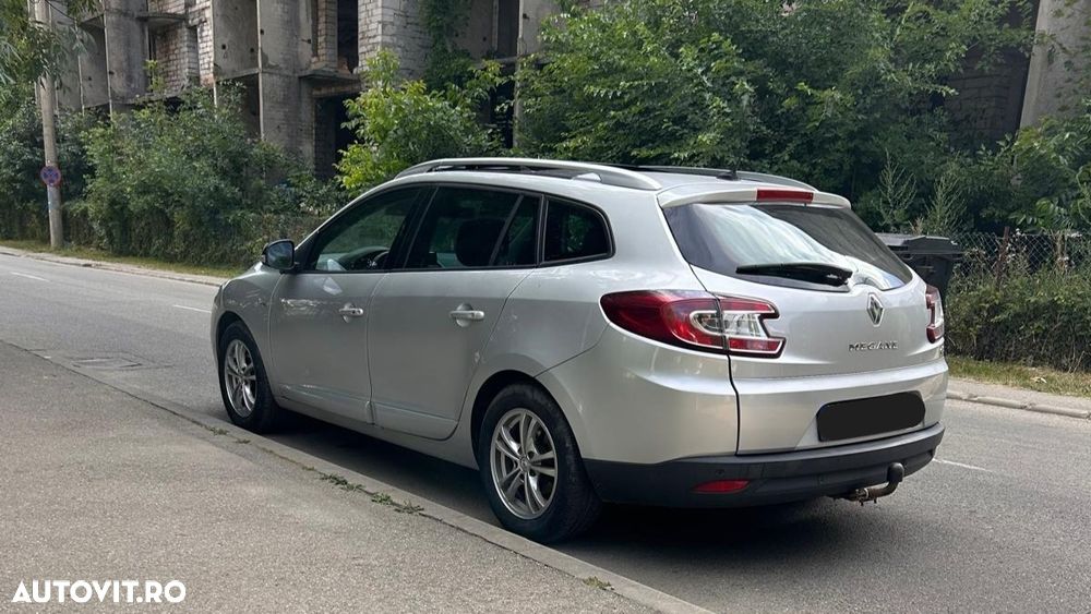 Renault Megane ENERGY dCi 110 Start & Stop Bose Edition - 4
