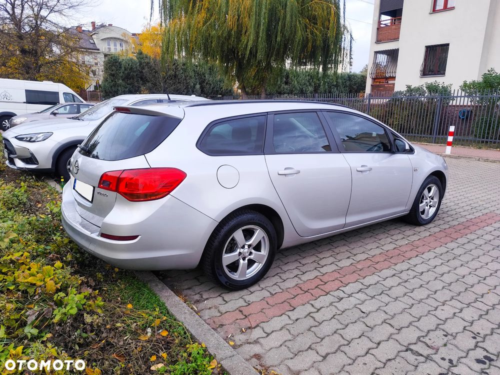 Opel Astra 1.4 T Cosmo EU6 - 7