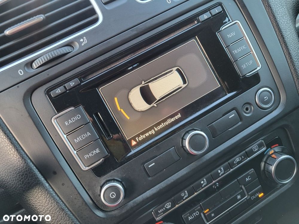 Volkswagen Golf - 10