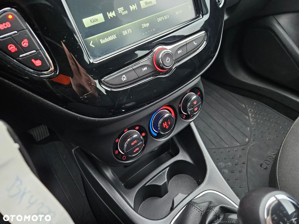 Opel Corsa 1.4 Cosmo - 26