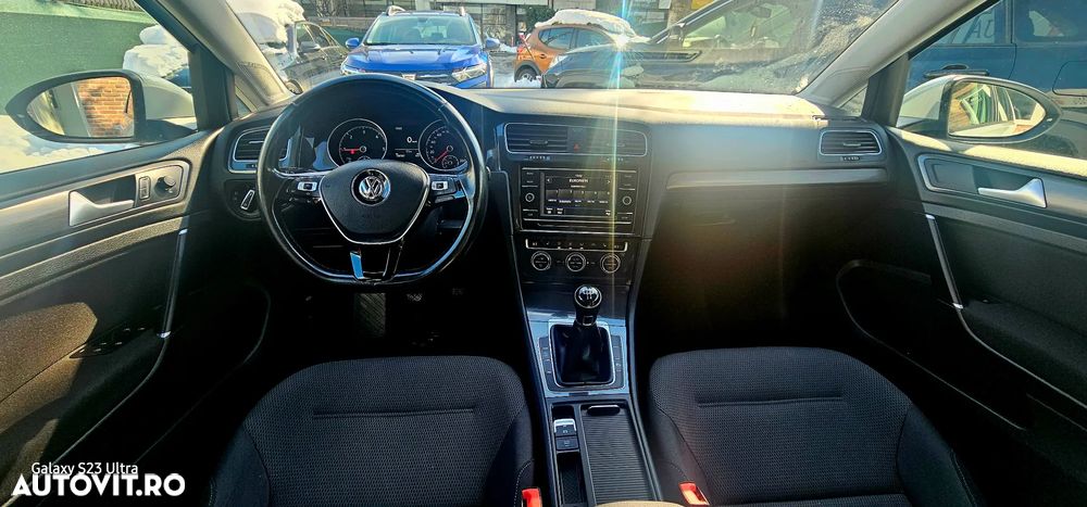 Volkswagen Golf 1.6 TDI Comfortline - 16