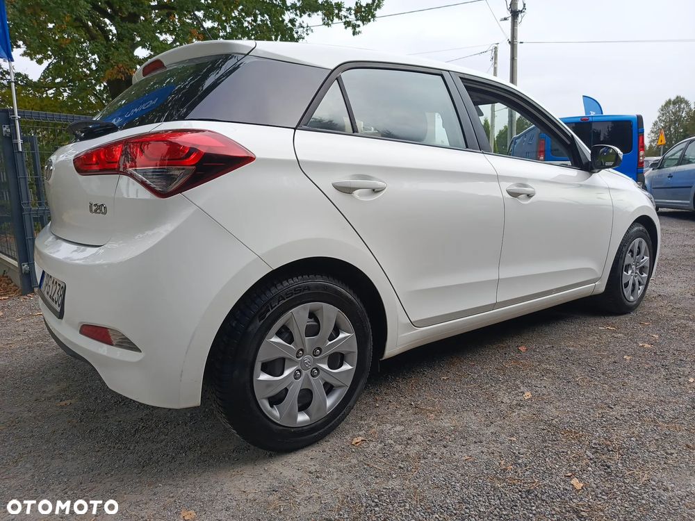 Hyundai i20 - 12
