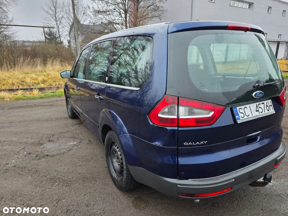 Ford Galaxy - 10