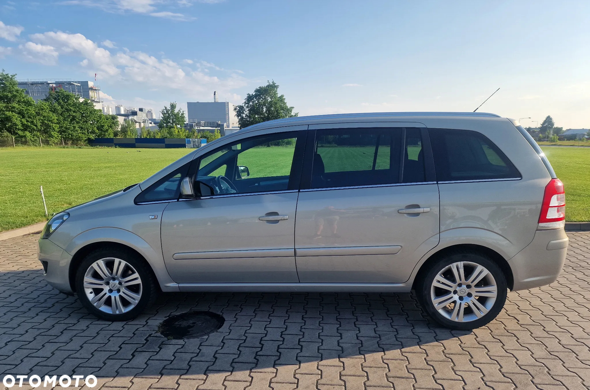 Opel Zafira 1.6 Cosmo - 8