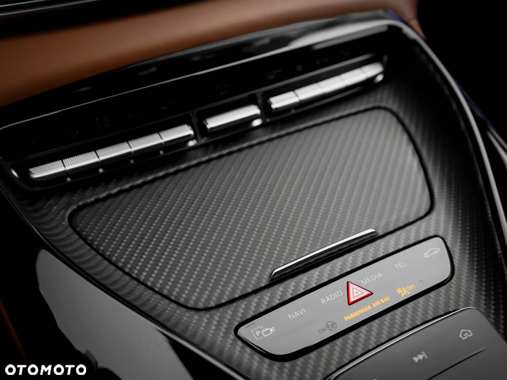 Mercedes-Benz AMG GT - 24