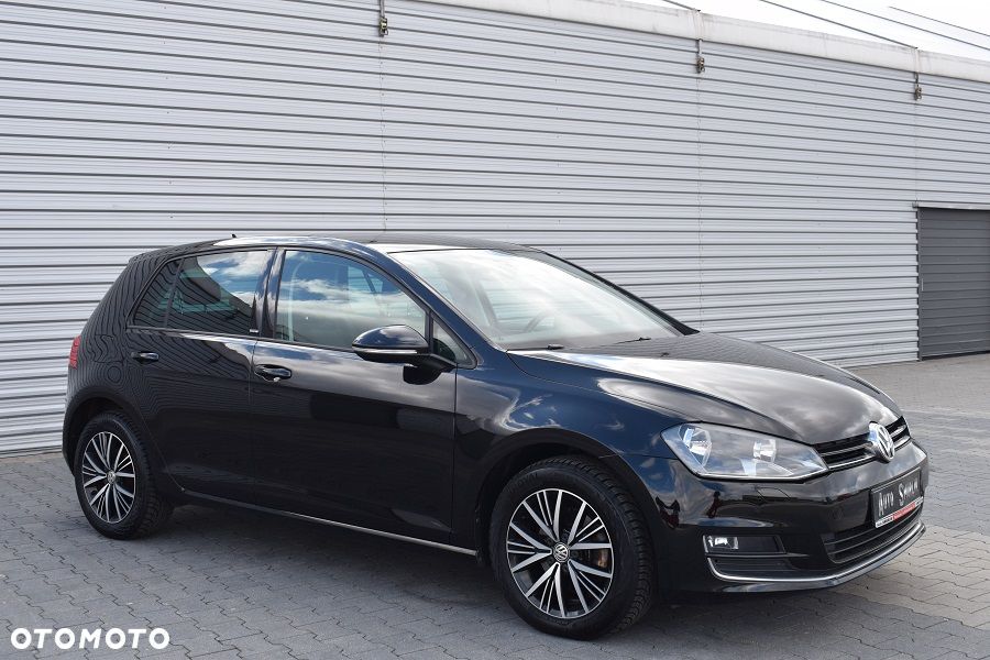 Volkswagen Golf 1.6 TDI BlueMotion Technology Allstar - 23