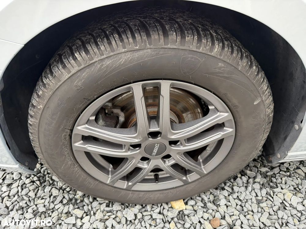 Volkswagen Passat Variant 1.6 TDI SCR DSG Comfortline - 7