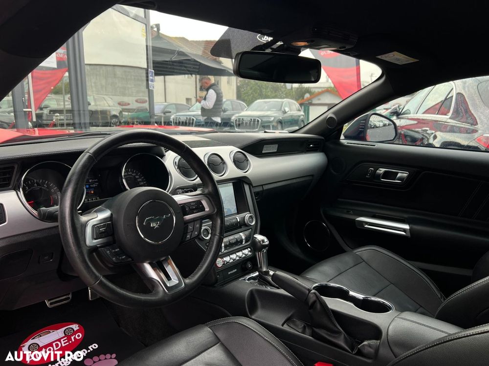 Ford Mustang - 5