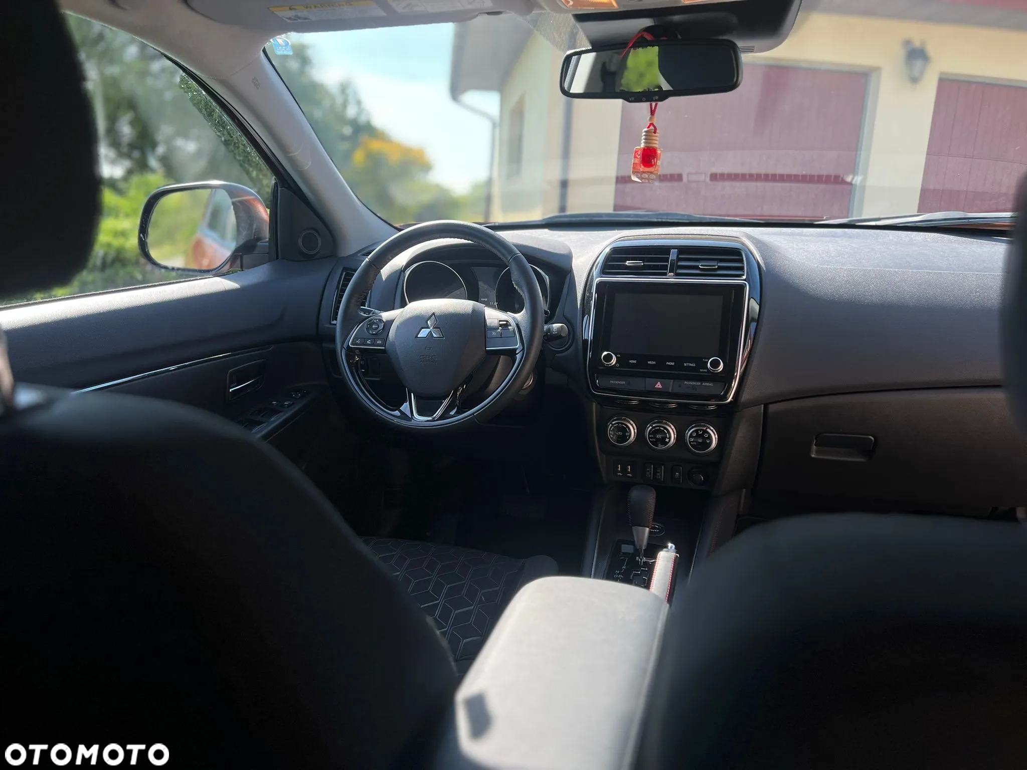 Mitsubishi Outlander - 6
