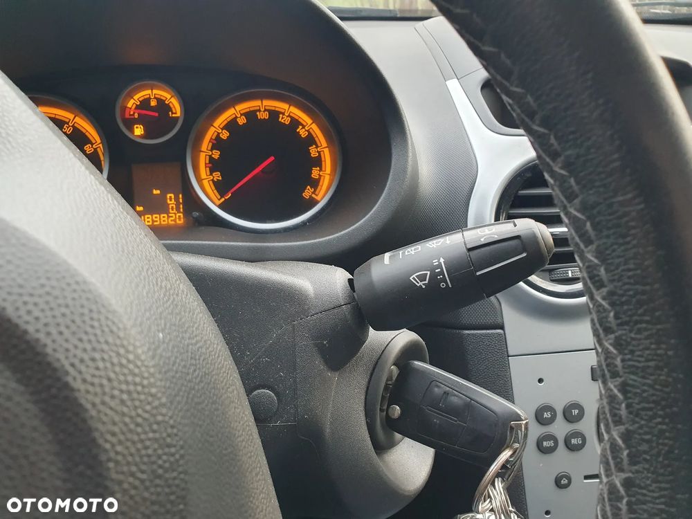 Opel Corsa 1.4 16V 150 Jahre - 16