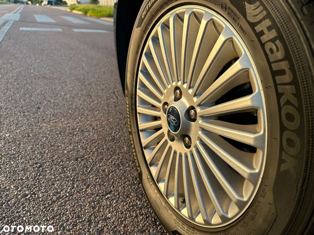 Ford Mondeo - 25
