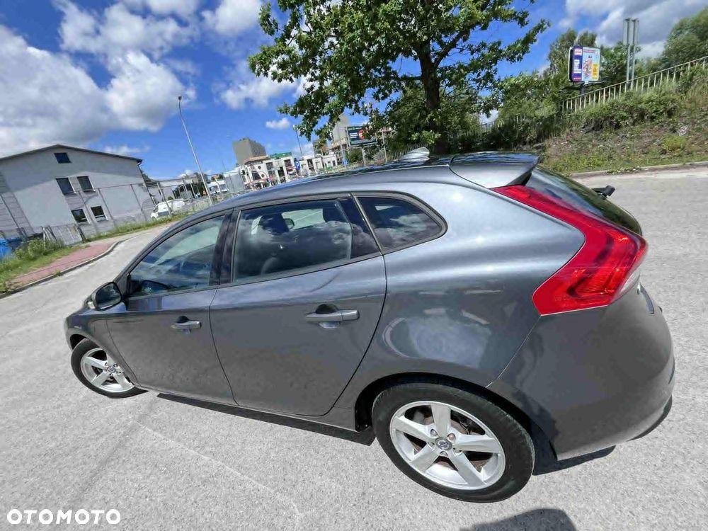 Volvo V40 D2 Base - 10