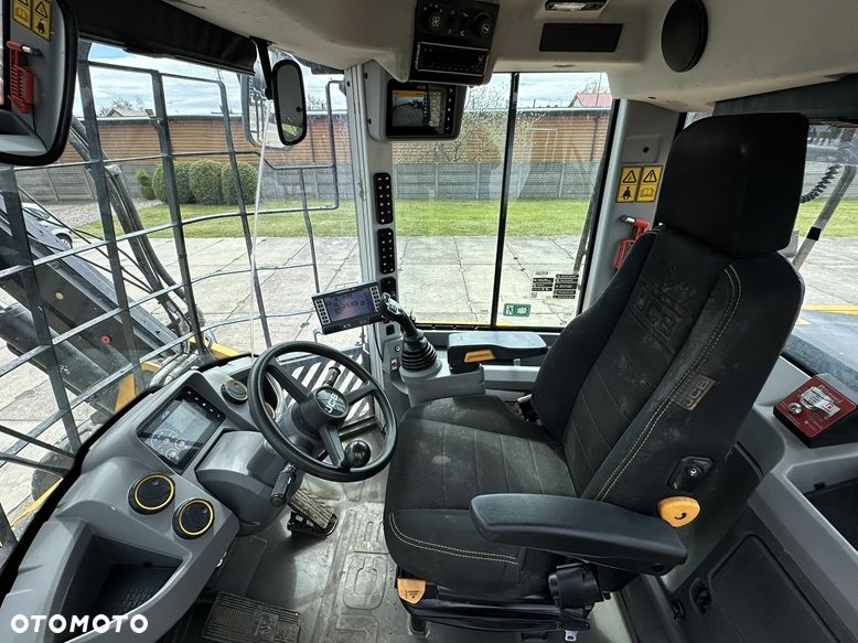 JCB 437 S5 WasteMaster - 17