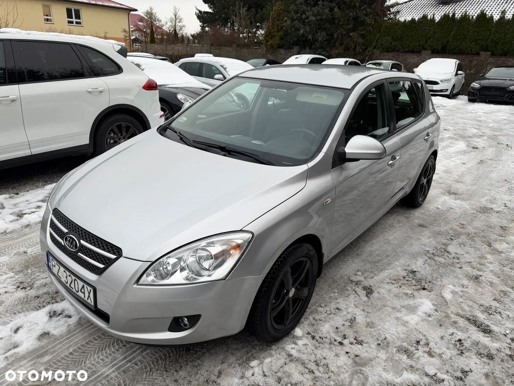 Kia Ceed 1.6 Crdi Comfort + - 18