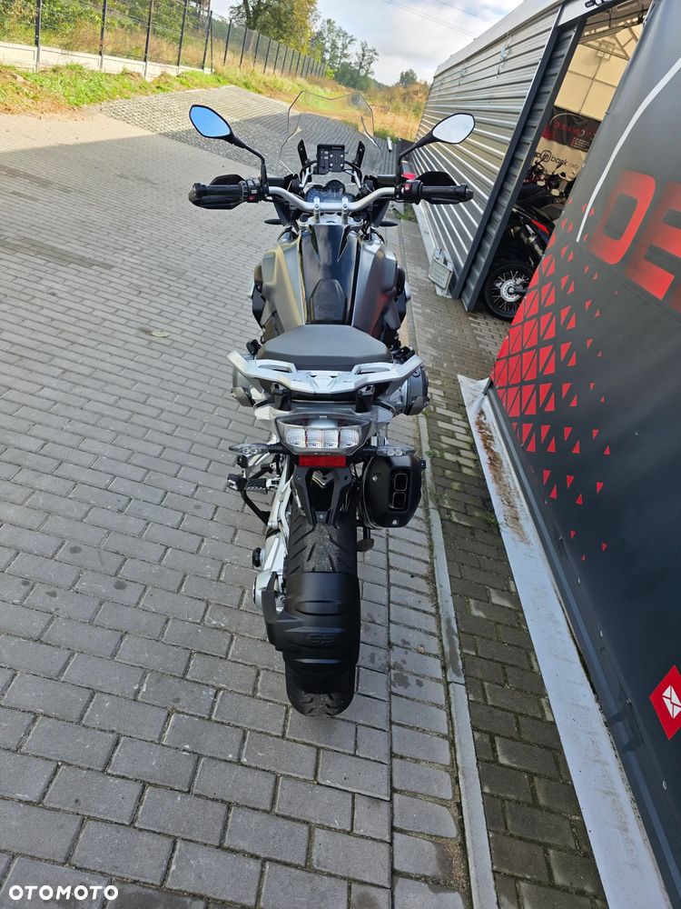 BMW R - 16
