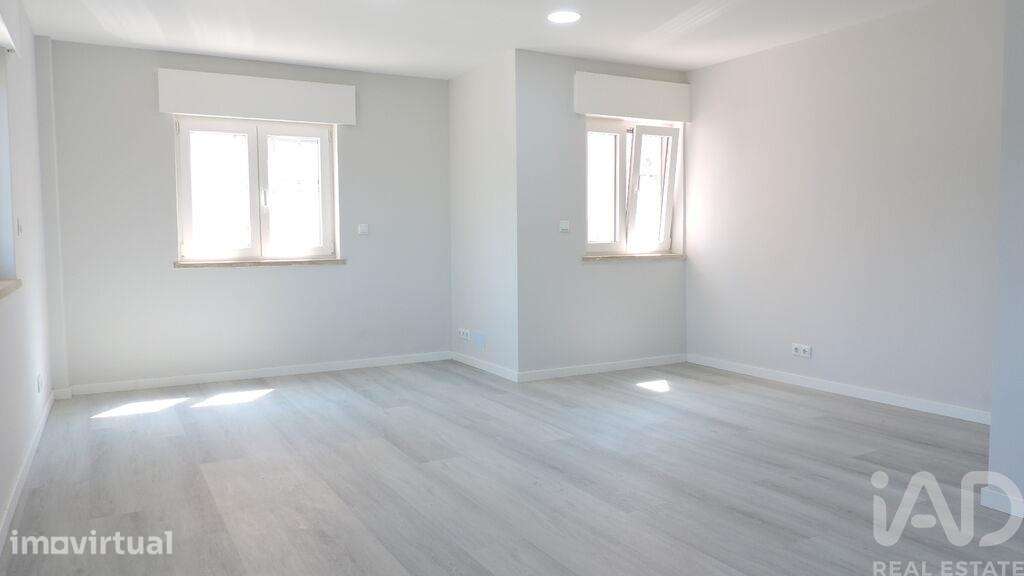 Apartamento em Corroios - Grande imagem: 3/23