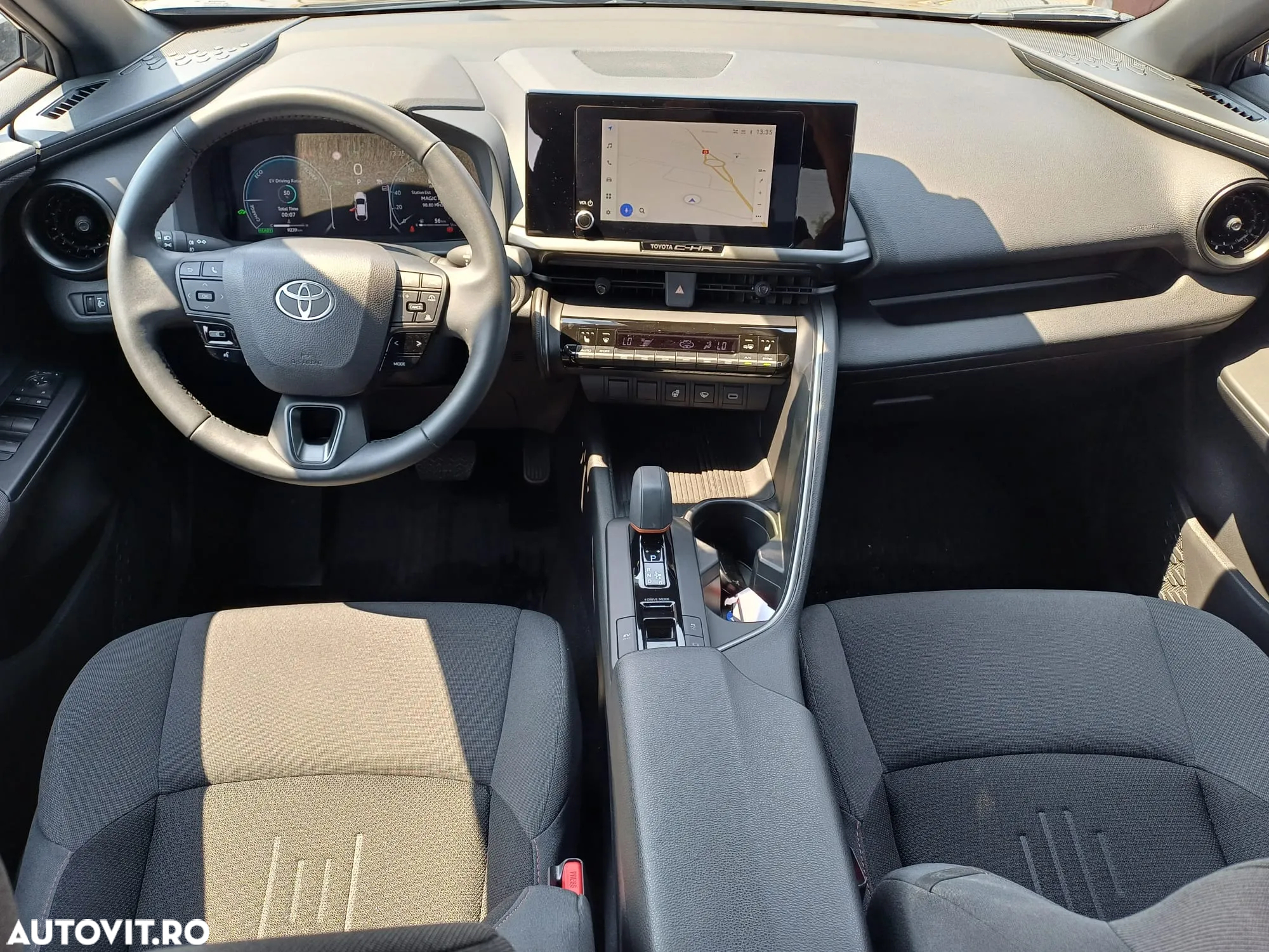 Toyota C-HR - 10