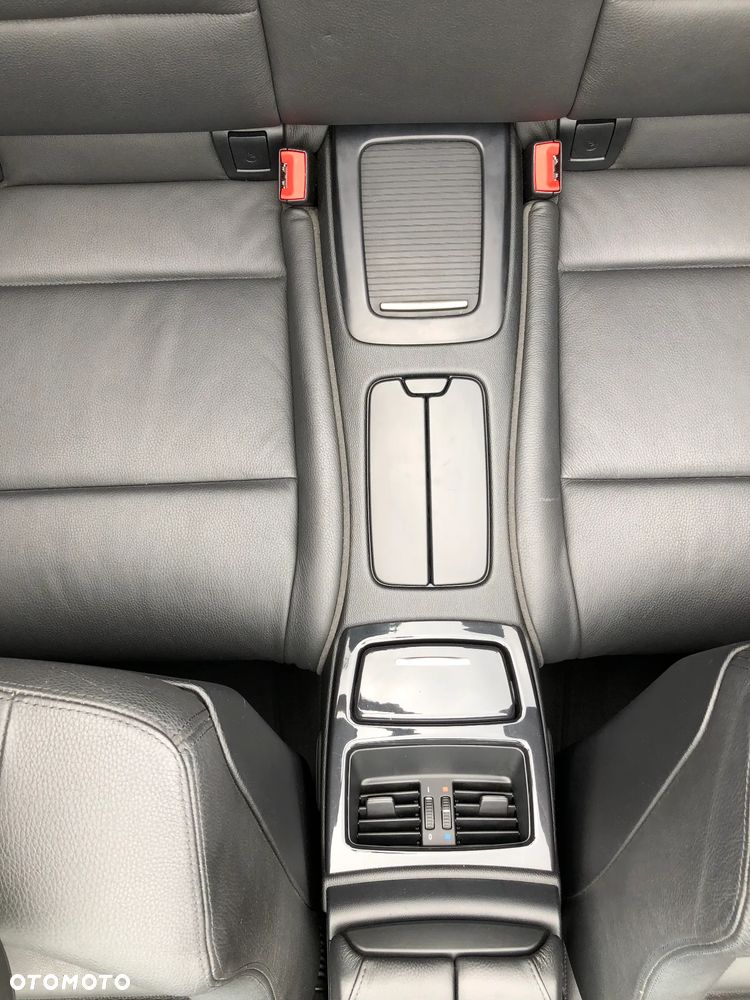 BMW Seria 3 335i M Sport Edition - 29
