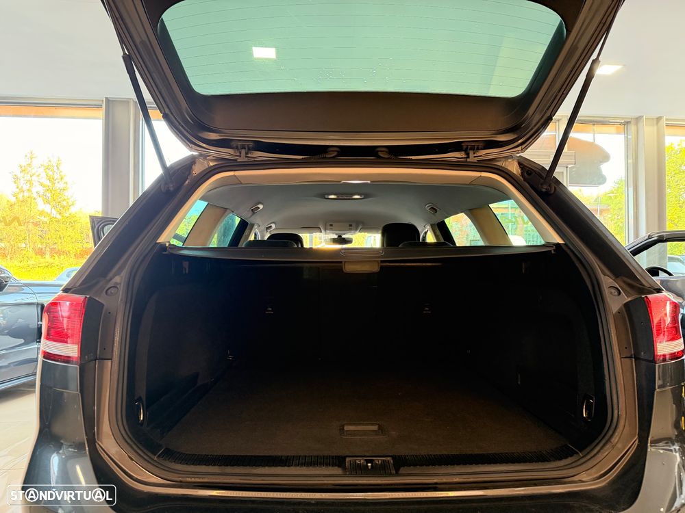 VW Passat Variant 1.6 TDI (BlueMotion ) DSG Comfortline - 16