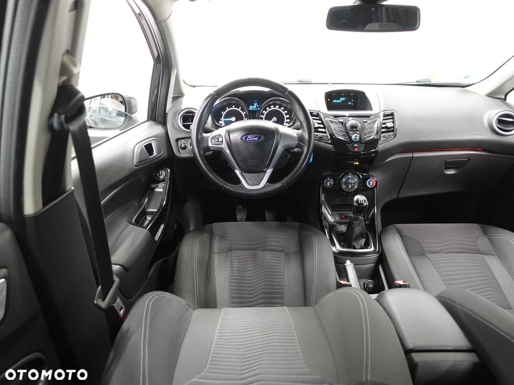Ford Fiesta - 27
