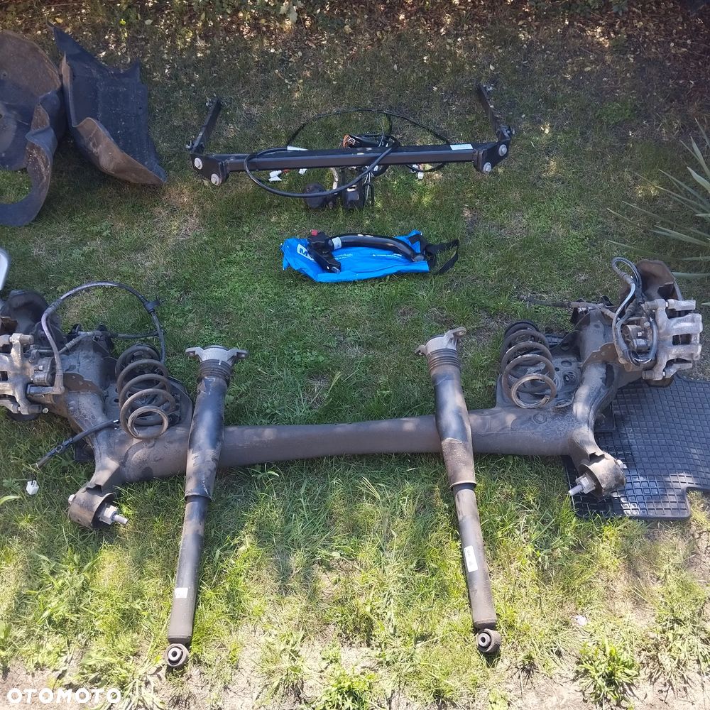 Grill Mazda CX3 Mazda 2 2015 - części - 34