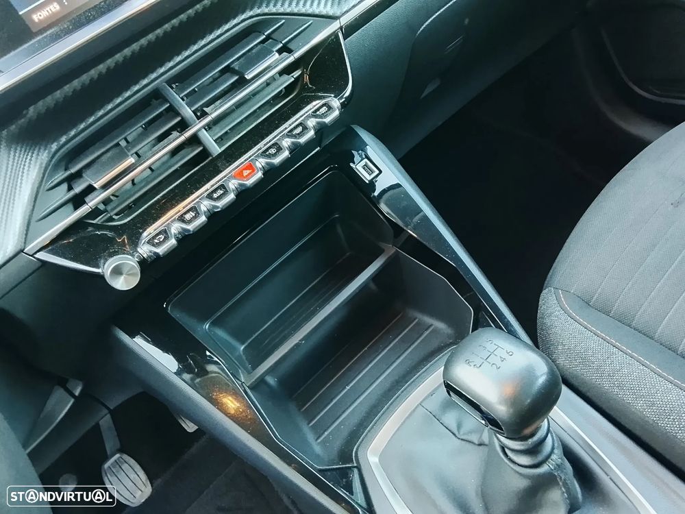 Peugeot 208 1.2 PureTech Active - 13