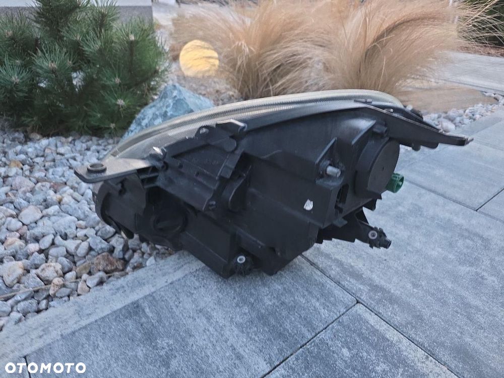 ALFA ROMEO GIULIETTA Lampa prawa przód Zwykła H7 Soczewka Led Ciemna - 9