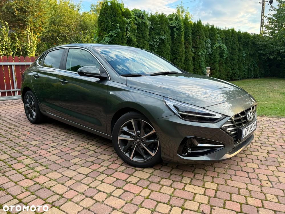 Hyundai i30 1.5 T-GDI 48V-Hybrid Intro - 2