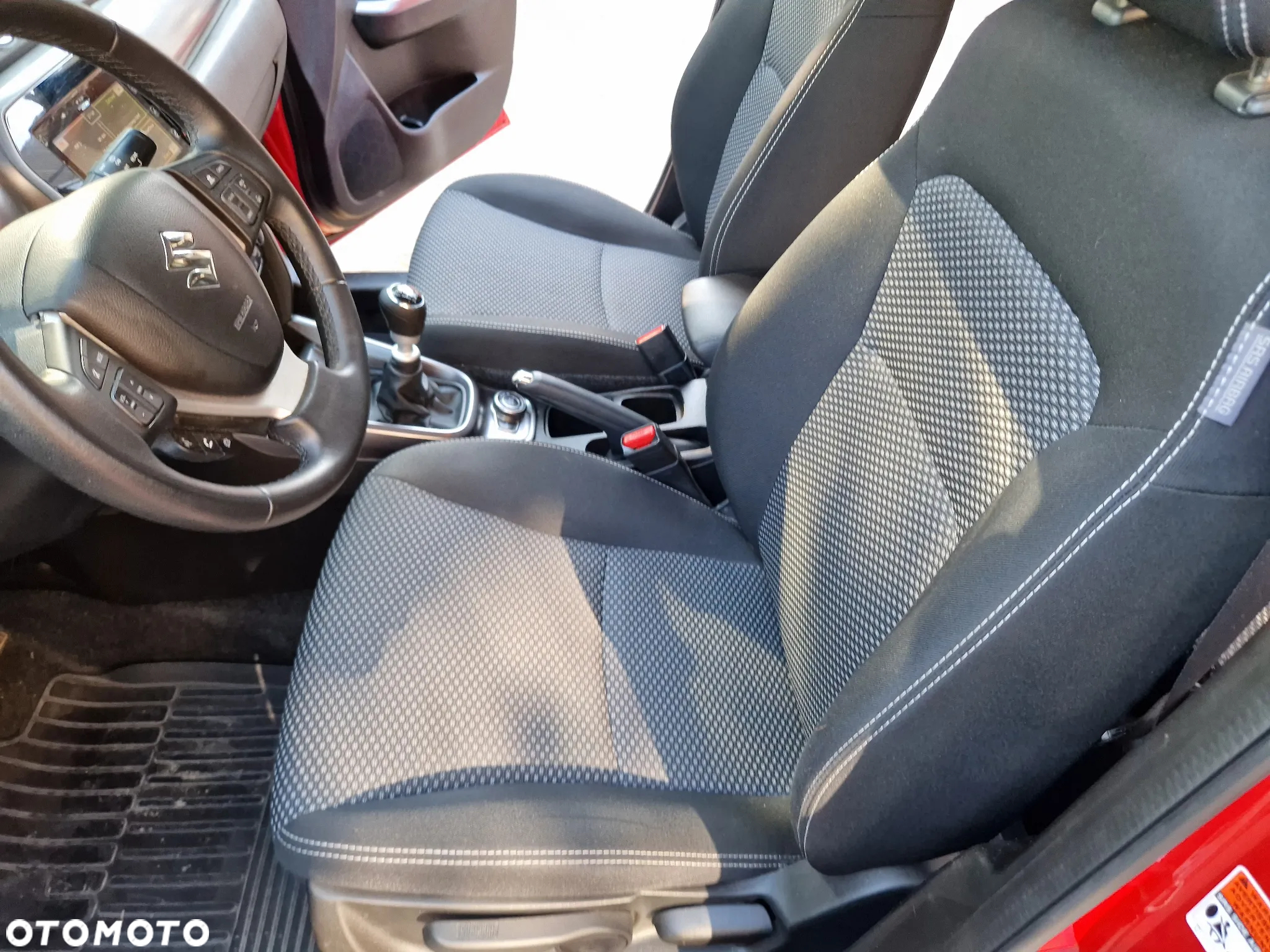 Suzuki Vitara 1.4 Boosterjet Premium 4WD - 16